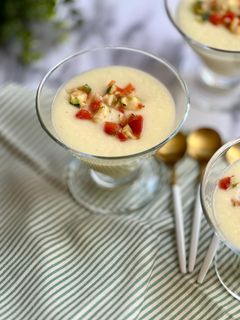 Una foto de Sopa fría de melón