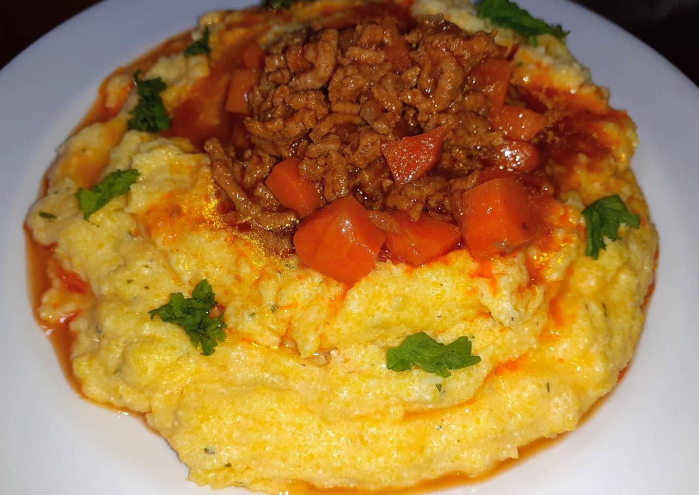 Polenta Cremosa con Salsa Bolognesa