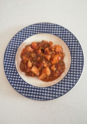 Foto principal de Pollo en salsa agridulce aromatizado con fresa (Olla Gm g)