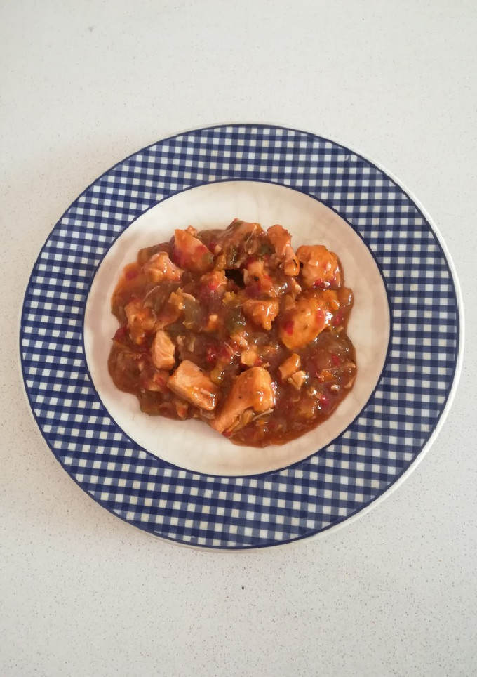 Una foto de Pollo en salsa agridulce aromatizado con fresa (Olla Gm g)