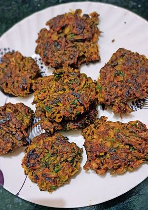 A picture of Chenopodium kachri.