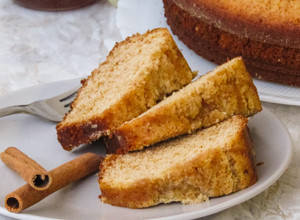 Foto de Bolo de Mel e Canela Saudável