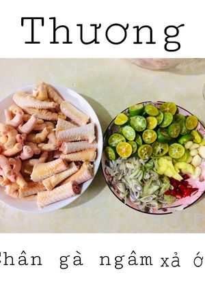 Hình của món Chân gà ngâm xả tắc.