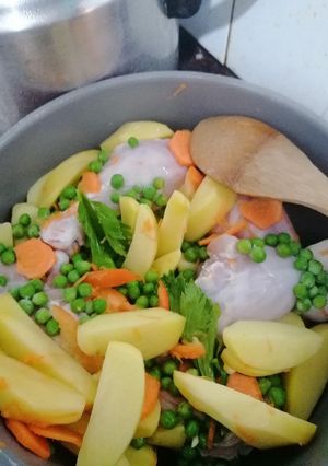 Una foto de Estofado de pollo