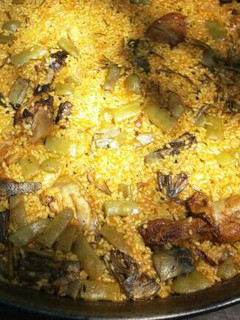 Una foto de Paella Valenciana (la auténtica)