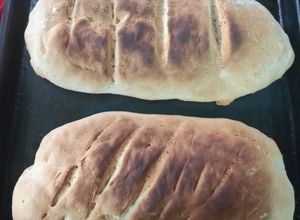 Una foto de Pan casero fácil y rendidor 🥖👌