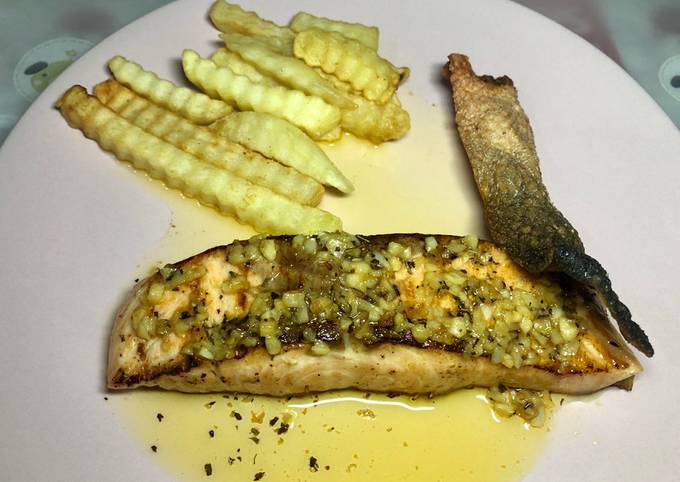 Resep Salmon Steak Crispy Skin With Lemon Butter Sauce Oleh Vin Vin