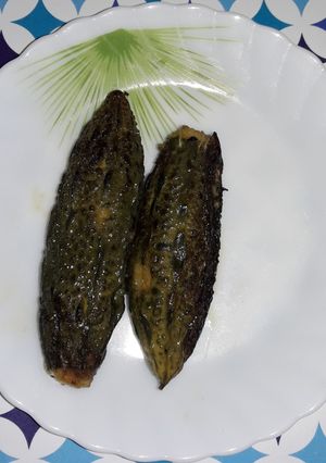 করলা ভর পুর(Stuffed karela recipe in Bengali) রেসিপির প্রধান ছবি