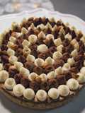 Crostata moderna con mousse al caffè e namelaka al doppio cioccolato
