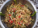 કોબીજ - ટામેટા નું સલાડ (Cabbage Tomato Salad Recipe In Gujarati)