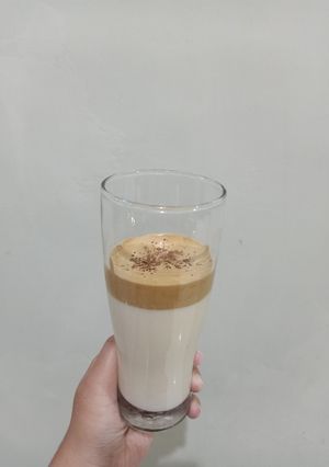 Foto resep Hot Dalgona Coffee (No Mixer)