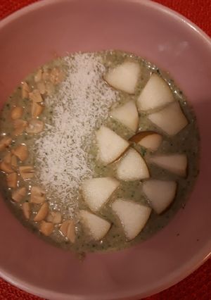 Une photo de Smoothie bowl complet, chocolat banane