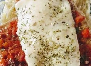 Una foto de Mila de Cerdo a la Napolitana con Tallarines con Crema🇦🇷❤️