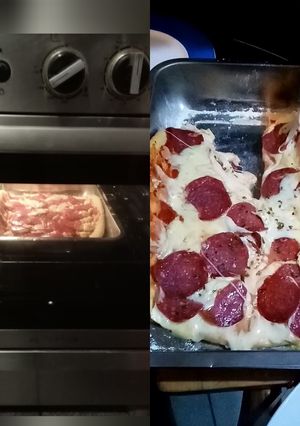 Una foto de Pizza española de 2 quesos