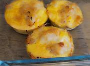 Una foto de muffin de pollo