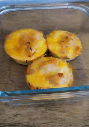 Una foto de Muffins de Huevo y Pollo