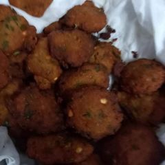 A picture of Chana daal vada.