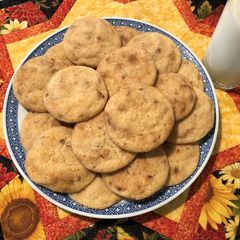 A picture of Snickerdoodles with Toasted Pecans.