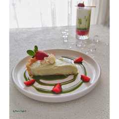 Foto principal de Unbaked Matcha Pie