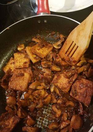 A picture of Spicy Tofu Mushrooms.