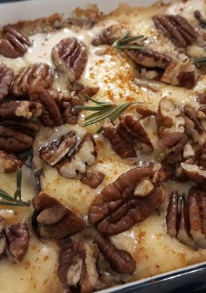 A picture of Sig's Jerusalem artichoke, sweet potato and nut bake.