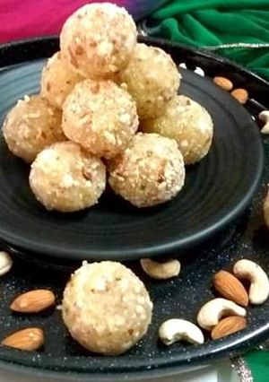 A picture of Dry fruits petha ladoo.