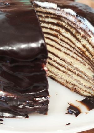Kakaós palacsinta torta mascarpone krémmel (tojásmentes) recept fotója