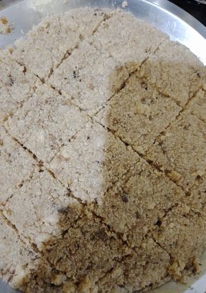 নারকেলের মিষ্টি(narkeler mishti recipe in Bengali) রেসিপির প্রধান ছবি