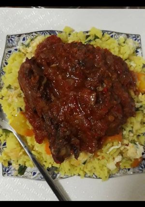 A picture of Chinese rice and stew.