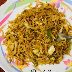 A picture of Veg Chowmein.