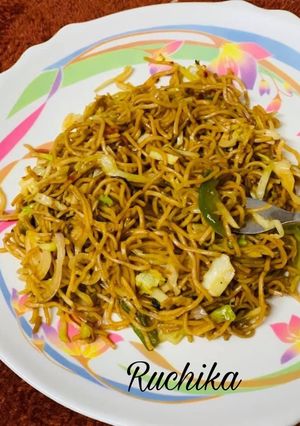 A picture of Veg Chowmein.