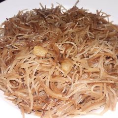 A picture of Stir fried vermicelli/tambi za kukaanga.