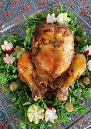 عکسی از دستور مرغ شکم پر با تنور سنگی