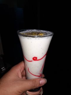 صورة لوصفة ميلك شيك بالفستق الحلبي