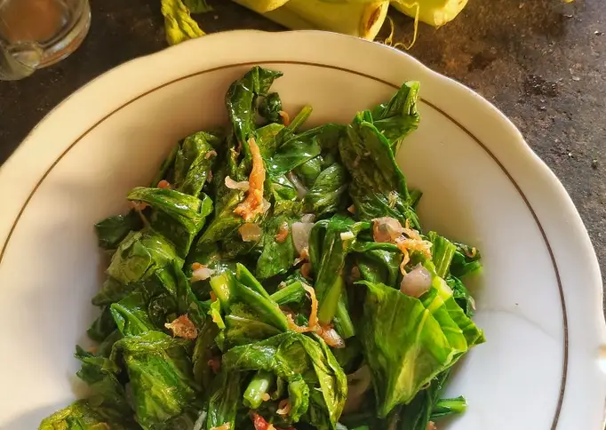 Tumis sawi hijau teri nasi