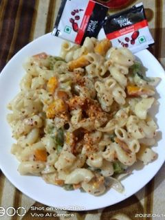 चीज़ व्हाइट सॉस पास्ता (cheese white sauce pasta recipe in Hindi) रेसिपी मुख्य फोटो