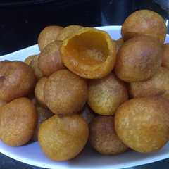 Bola ubi kopong রেসিপির প্রধান ছবি