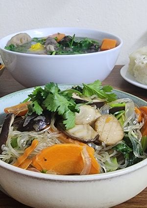 Hình của món Miến om nấm (món chay).