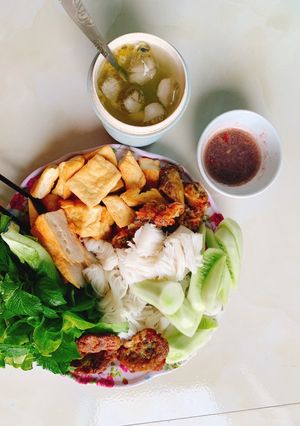 Hình của món Bún đậu mắm tôm.