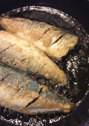 Hình của món Cá ngân lắc bột chiên giòn.