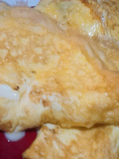 Una foto de Omelette relleno de queso