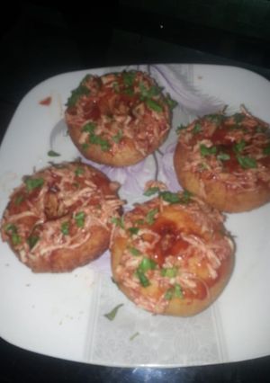 A picture of Chicken donuts.