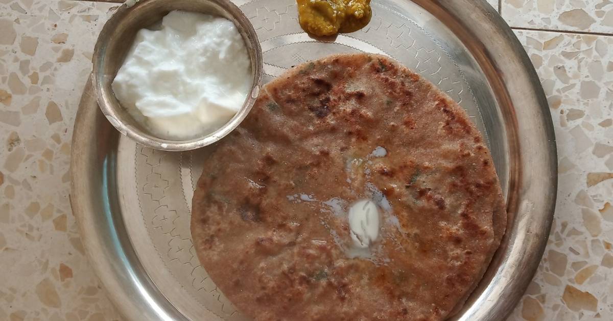 Aloo Paratha/Potato stuffed bread Recipe by The Epicurean Feast Cookpad