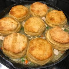 A picture of Skillet pot pie.