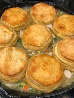 A picture of Skillet pot pie.
