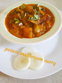 A picture of Potato Mushroom Curry.