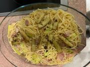 Una foto de espaguetis con bacon
