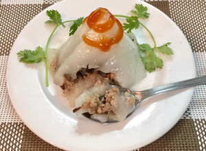 Hình của món Bánh giò.