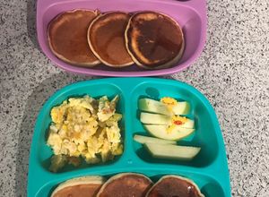 Una foto de Desayuno divertido para niños