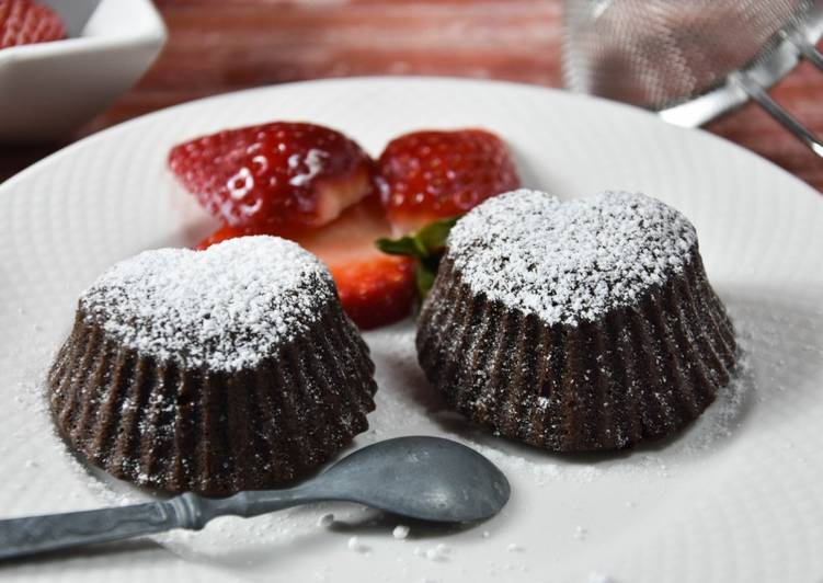 Tortino al cioccolato con cuore morbido di Nutella aromatizzato all’ arancia